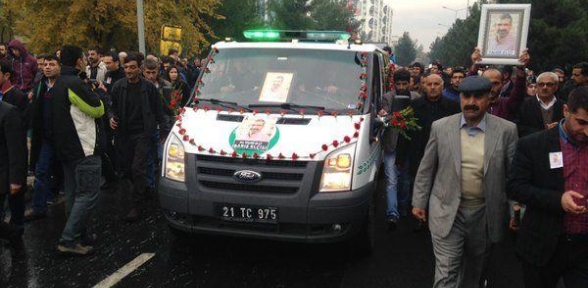 Tahir Elçi Son Yolculuğunu Uğurlanıyor