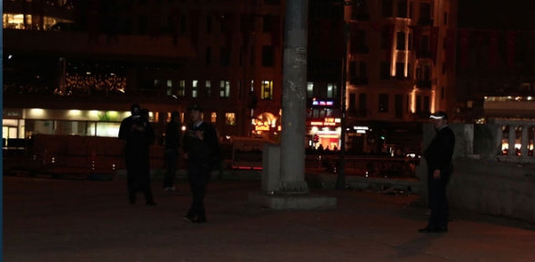 Taksim de tartıştığı kişiyi vurup intihar etti