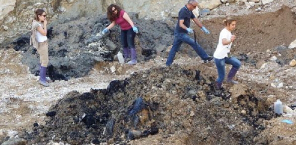 Taş ocağına boşaltıp toprakla örttüler