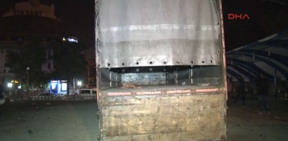 Terk edilmiş kamyondan bakın ne çıktı