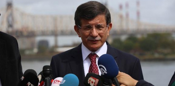 Türk bayrağı olmamasına ilişkin eleştirilere yanıt verdi