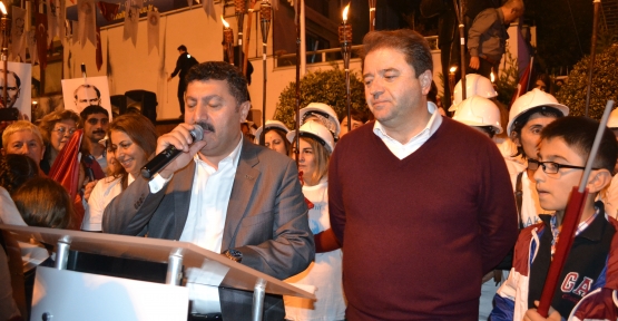 Türkiye Maltepede madenciler için yürüdü