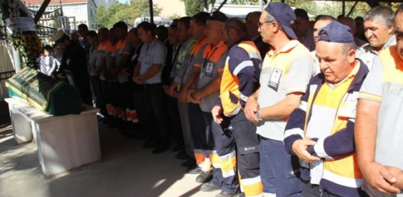 UĞUR CELEP SON YOLCULUĞUNA UĞURLANDI