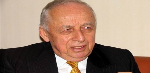 Ünlü iş adamı hayatını kaybetti