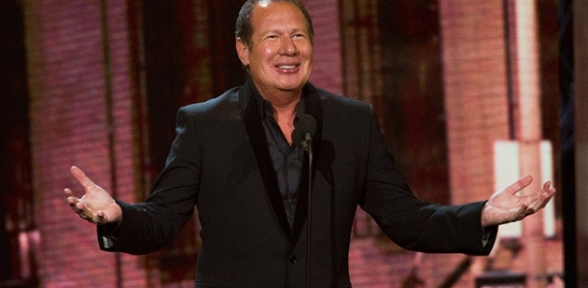 Ünlü komedyen hayatını kaybetti