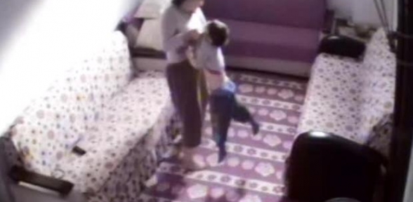 Üvey anne ağır bir cezaya mahkum oldu