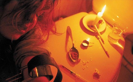 Uyuşturucu kulanımı 13 yaşına kadar düştü