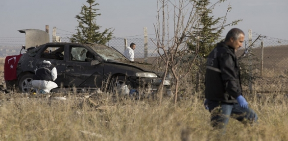 Yakalanacaklarını anlayınca kendilerini patlattılar