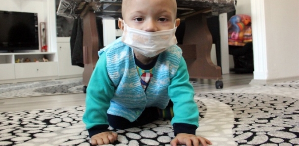 Yaşı küçük ama savaşı büyük