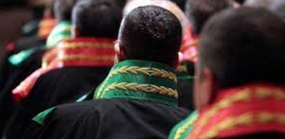 Yurtdışına çıkmak isteyen savcının pasaportuna el konuldu