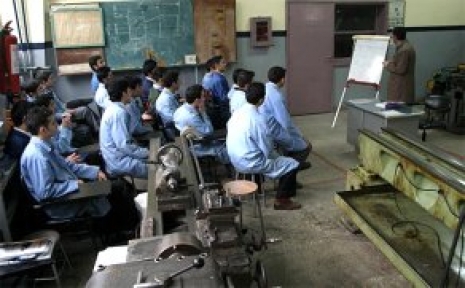 Yüz Binlerce Öğrenciye Kötü Haber 