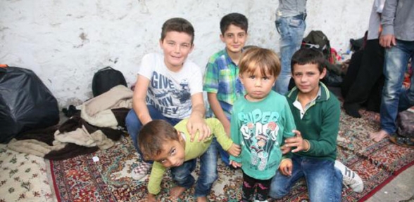 Zaten ölüyüz